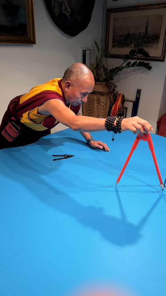 Der Beginn.... die Geometrie wird gezeichnet Der Beginn.... die Geometrie wird gezeichnet